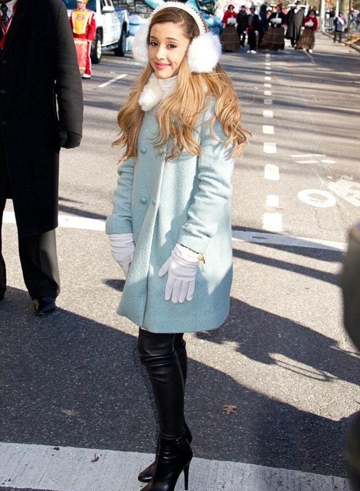 Ariana Grande Blue Trench coat2