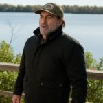 Sullivans-Crossing-S03-Scott-Patterson-Black-Jacket