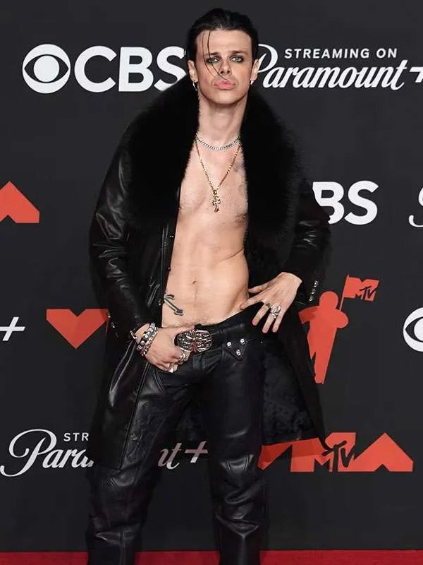 "Yungblud MTV VMAs 2025 Black Leather Fur Coat